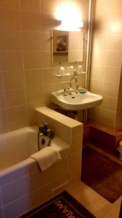 Hotel Oberland Le Bourg-dʼOisans Eksteriør billede
